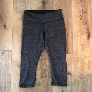 Lululemon wunder under crops sz 8